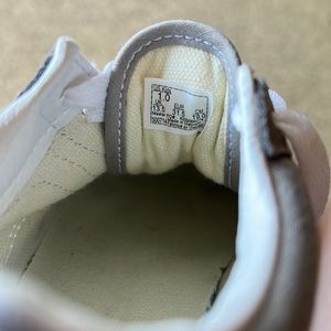 Young kids Grey vans. Size 1